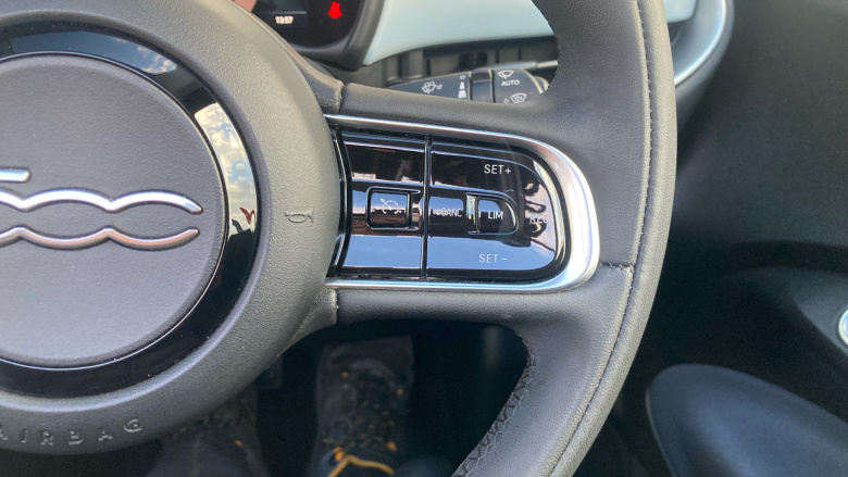 Fiat 500 87kW Icon 42kWh 2dr Auto Electric Convertible